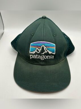 Patagonia P-6 Logo Mesh Trucker Snapback Hat Cap Hike Outdoors Men Women Green